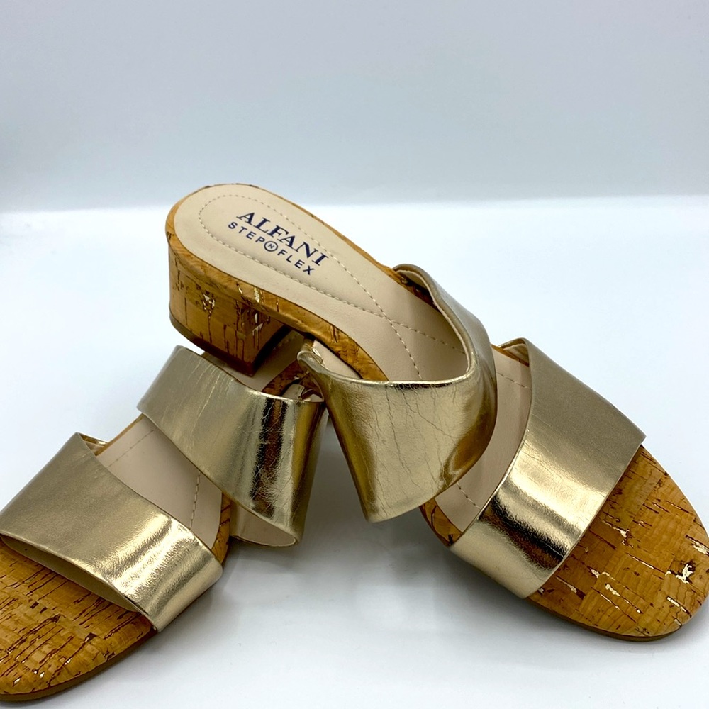 Alfa I Evviee Step N Flex Gold Sandals 5M - Picture 2 of 4